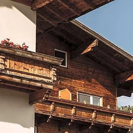 Lebeschlitters - Apartmenthaus Im Zillertal