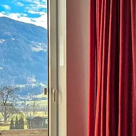 Lebeschlitters - Apartmenthaus Im Zillertal فندق 3*