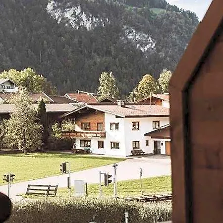 فندق Lebeschlitters - Apartmenthaus Im Zillertal فونغيبيرغ