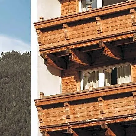 Lebeschlitters - Apartmenthaus Im Zillertal فندق 3*