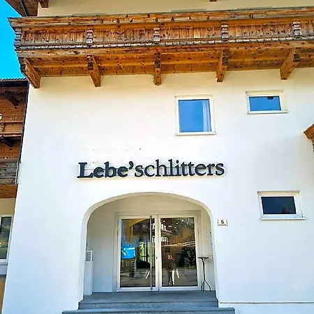 Lebeschlitters - Apartmenthaus Im Zillertal فندق 3*